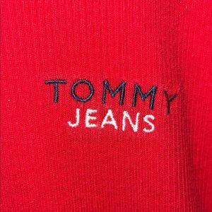 TOMMY JEANS TEESHIRT
